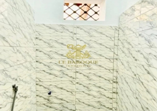 À Louer : Local commercial 70 m² Le Kram - Bien immobilier à {"id":23,"country_id":219,"name":"TUNIS","slug":"tunis"} - Image 2 - Agence Immobilière New Way