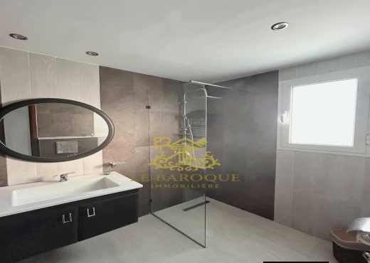 À louer Duplex S+3 à la Marsa - Bien immobilier à {"id":23,"country_id":219,"name":"TUNIS","slug":"tunis"} - Agence Immobilière le baroque