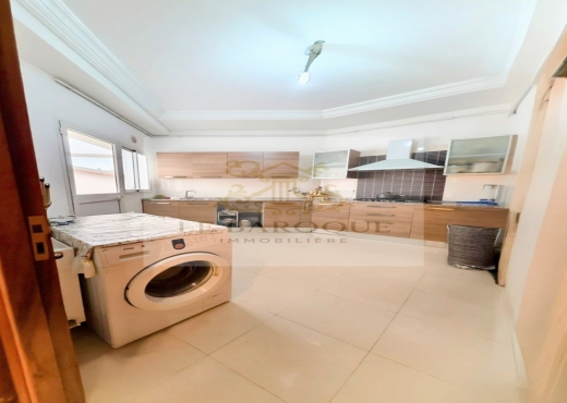 À Vendre – Appartement S+2 avec terrasse au Kram - Bien immobilier à {"id":23,"country_id":219,"name":"TUNIS","slug":"tunis"} - Image 4 - Agence Immobilière New Way