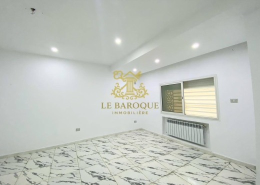 Rez-de-chaussée avec entrée indépendante - Bien immobilier à {"id":23,"country_id":219,"name":"TUNIS","slug":"tunis"} - Agence Immobilière le baroque