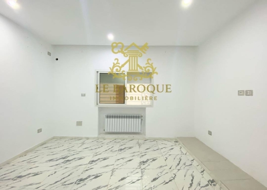 Rez-de-chaussée avec entrée indépendante - Bien immobilier à {"id":23,"country_id":219,"name":"TUNIS","slug":"tunis"} - Image 2 - Agence Immobilière New Way